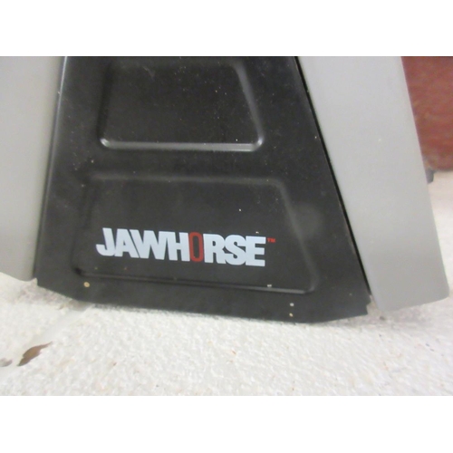 337 - Worx JawHorse clamping table