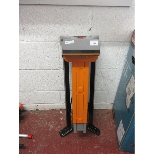 337 - Worx JawHorse clamping table