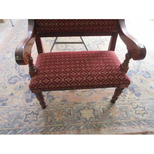 411 - Small upholstered hall bench - Approx size W: 84cm