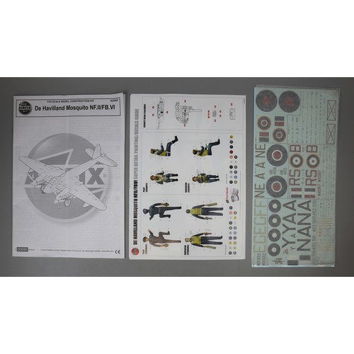 395 - Airfix model kit of a De Havilland Mosqueto 1:24 scale unmade in original box