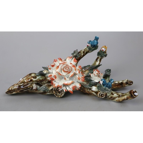 181 - Romanian porcelain bird on log - Roceram