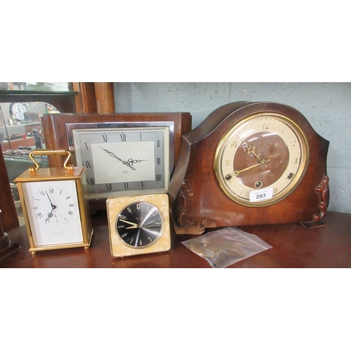 203 - Collection of mantle clocks