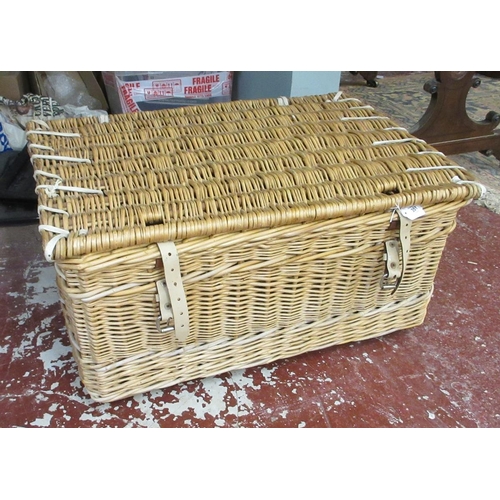 351 - Large laundry basket