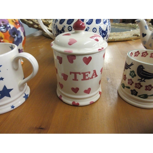 289 - Collection of Emma Bridgewater pottery