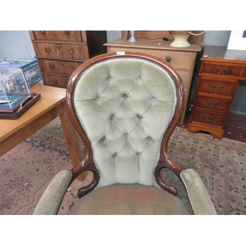 356 - Victorian spoon back armchair