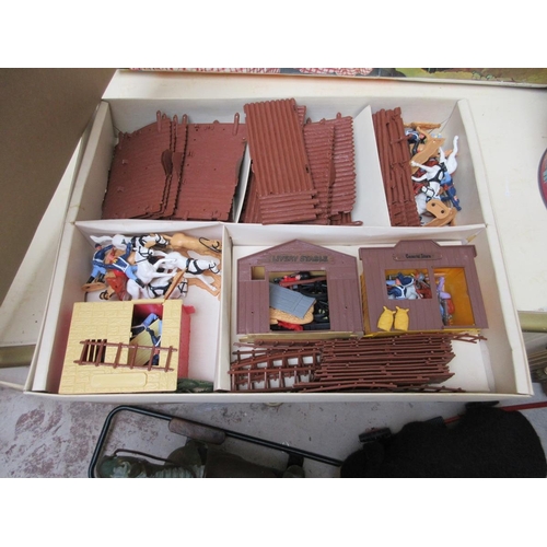 427 - Timpo Wild West Fort in original box