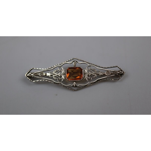 30 - 14ct white gold stone set brooch