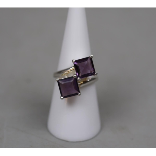 31 - Silver and amethyst ring - Size M