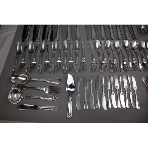 10 - Tiffany & Co. Shell and Thread Sterling silver flatware - 12 complete settings consisting of din... 