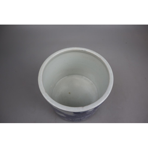 197 - Large Chinese blue & white scenic brush pot on three lug feet - H: 17cm x W: 20cm.