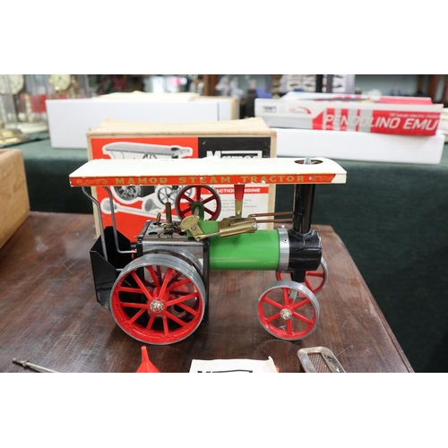 283 - 1960's Mamod TE1A traction engine - boxed with all parts