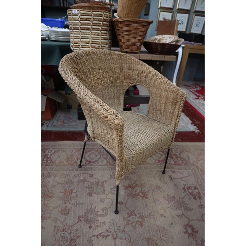 287 - Large collection of baskets & wicker chair