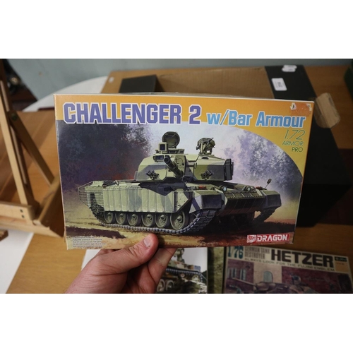 314 - 7 model kits, various makers