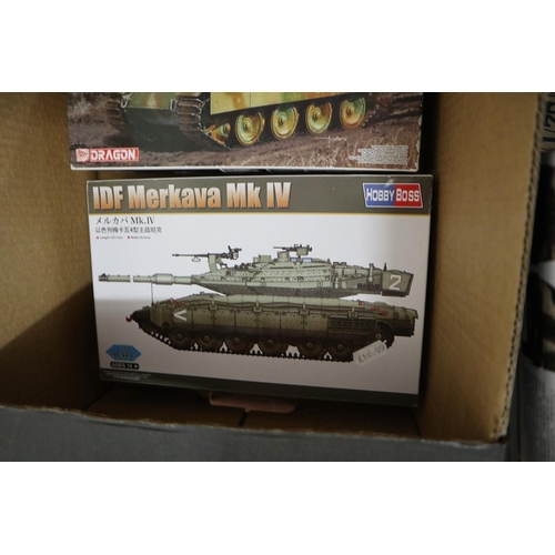 314 - 7 model kits, various makers