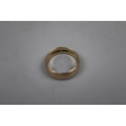 48 - 9ct gold wedding band - Size Q Approx weight 4g