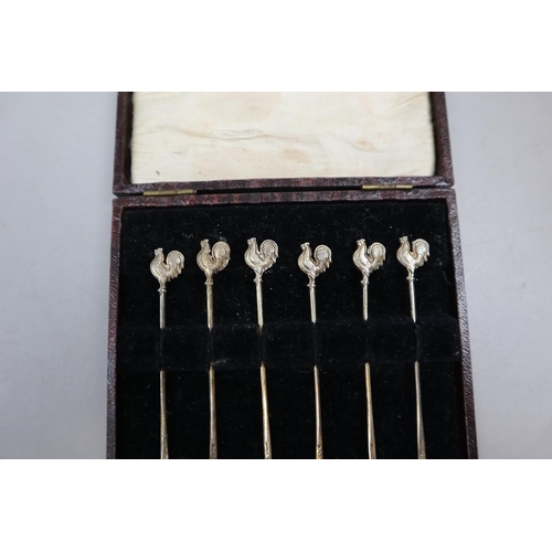 8 - Set of 6 Sterling Silver cocktail sticks in original leather & velvet box - Walker & Hall Bi... 