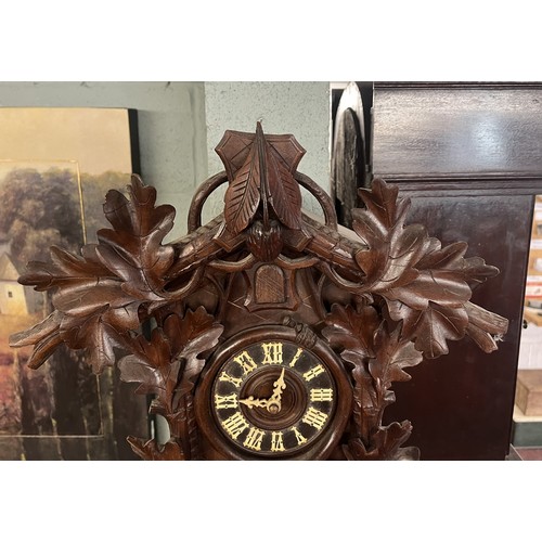 346 - Antique Black Forest cuckoo clock in good order