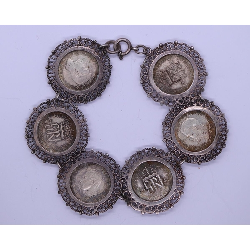 14 - WW2 victory bracelet 6 George VI 1945 six pence pieces in a filigree mount