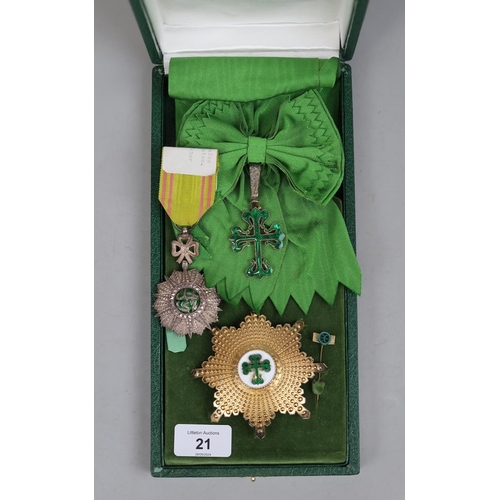 21 - French colonies and protectorates Order of Nichan-Iftikher-Tunis together with another medal