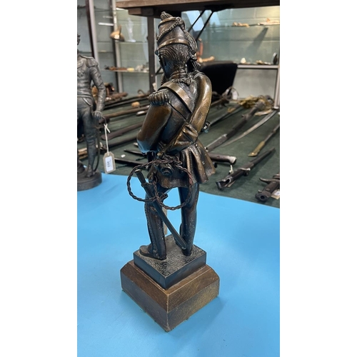 303 - Bronze of Italian artillery officer originally by Carlo Marochetti, as a trophy from Italian artille... 