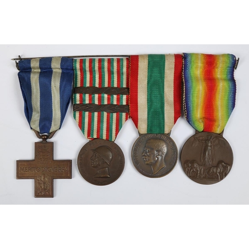 69 - Collection of WW1 Italian medals