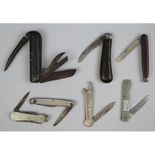 115 - Collection of pocket knives