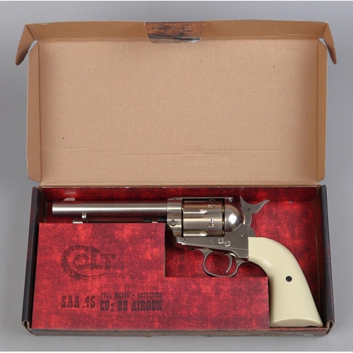 121 - Umarex. Colt Single Action Army 45 CO2 BB Airgun No 15D72485, nickel body with pearl grip, plus box ... 