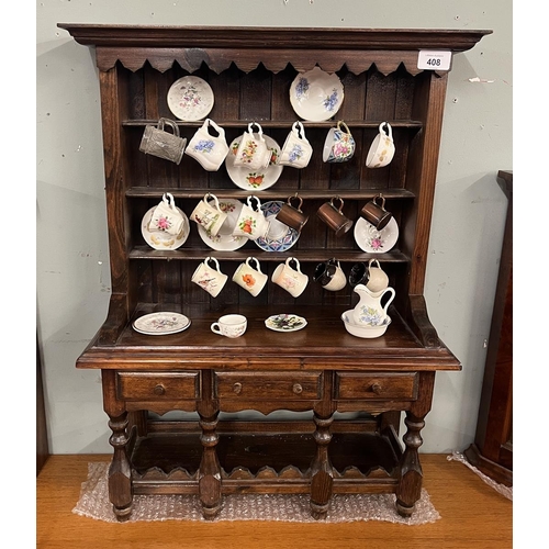 408 - Apprentice piece Welsh dresser with cups and saucers etc. - Approx H: 63cm D: 18cm W: 46.5cm