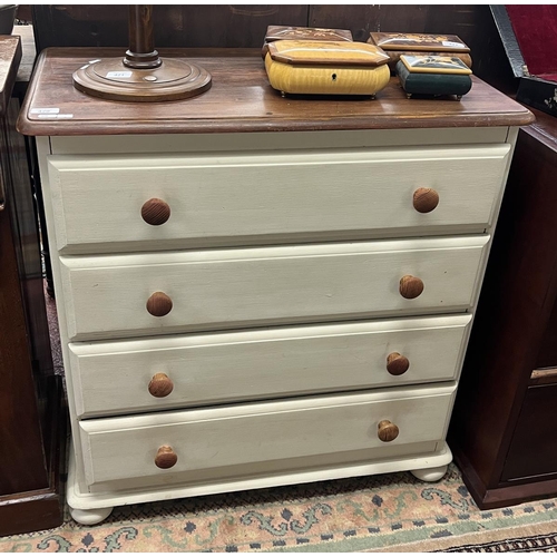 420 - Painted chest of drawers - Approx W: 82cm D: 43cm H: 85cm