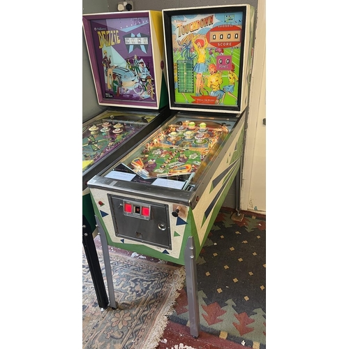 493 - Touchdown by Williams pinball machine (with original glass and paint) - 1958/59 in good working orde... 