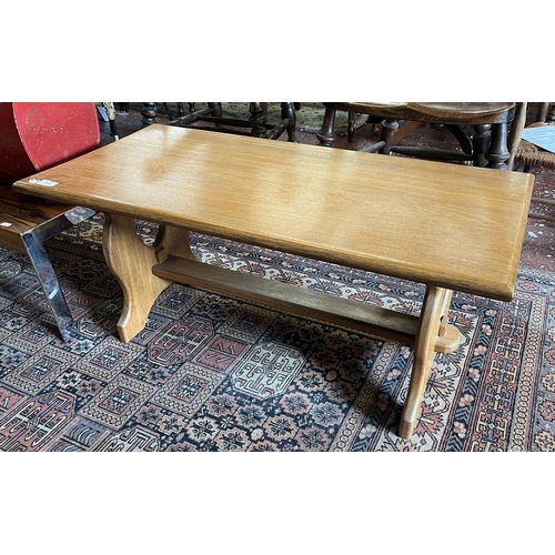 513 - Retro teak coffee table