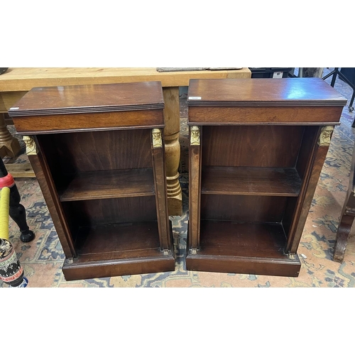 533 - Pair of small bookcases - Approx size W: 47cm D: 23cm H: 78cm