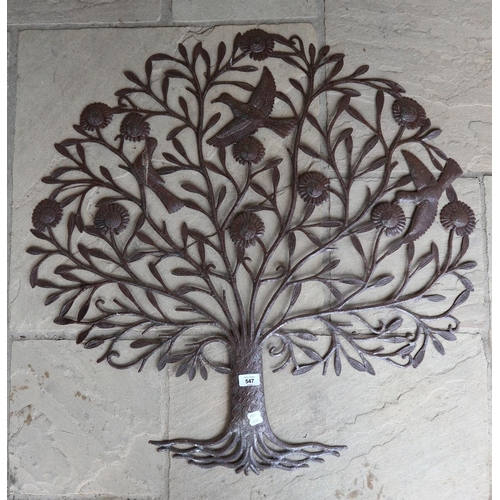 547 - Metal tree wall hanging