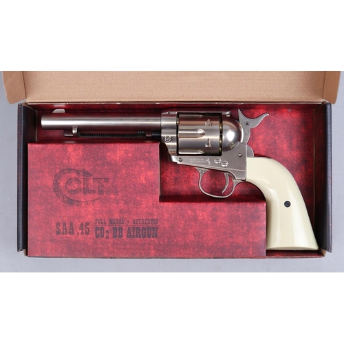 121 - Umarex. Colt Single Action Army 45 CO2 BB Airgun No 15D72485, nickel body with pearl grip, plus box ... 