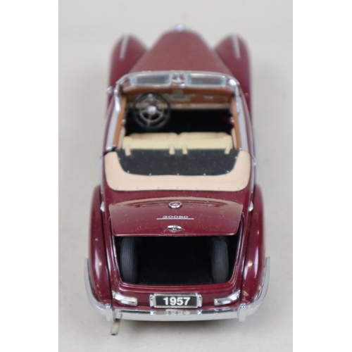 196 - Franklin mint 1:24 scale Mercedes 300SE in show case