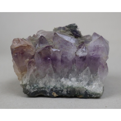 200 - Amethyst geode together with another