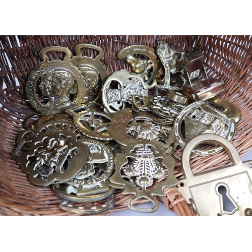 224 - Basket containing horse brasses