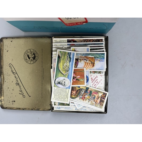 252 - Collection of cigarette cards