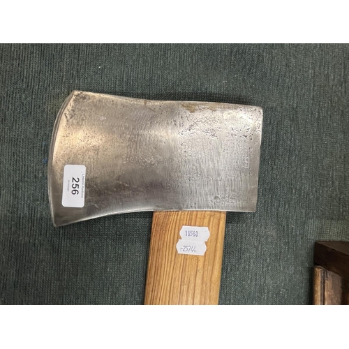 256 - Felling axe