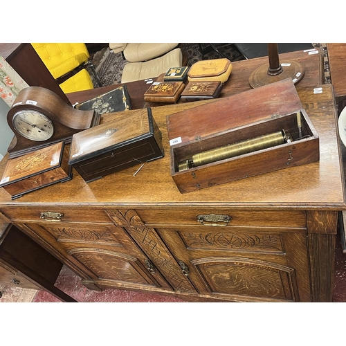 436 - Antique oak sideboard - Approx W: 137cm D: 49cm H: 96cm