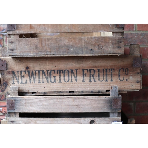 546 - 8 wooden fruit crates