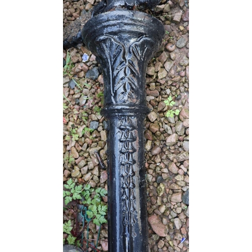 554 - Victorian cast iron street light