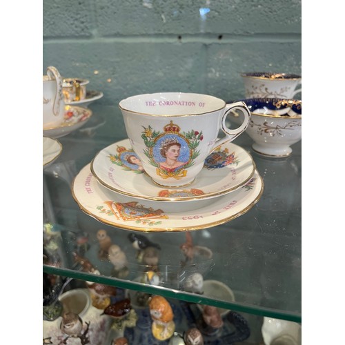 161 - Collection of antique tea cups and saucers to include Minton and Royal Derby