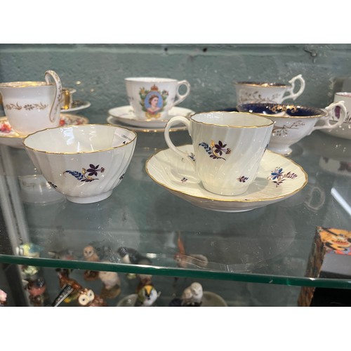 161 - Collection of antique tea cups and saucers to include Minton and Royal Derby