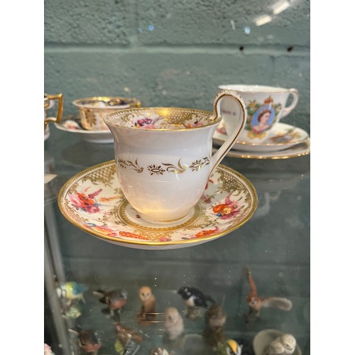 161 - Collection of antique tea cups and saucers to include Minton and Royal Derby