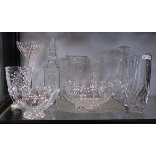 184 - Collection of glassware