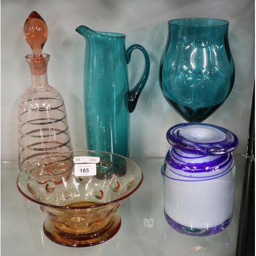 185 - Collection of glassware to include a kingfisher blue pitcher, amber bullseye bowl etc