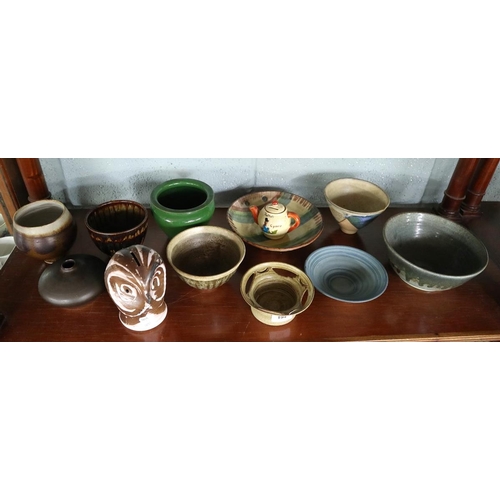 194 - Collection of art pottery to include David Sharp