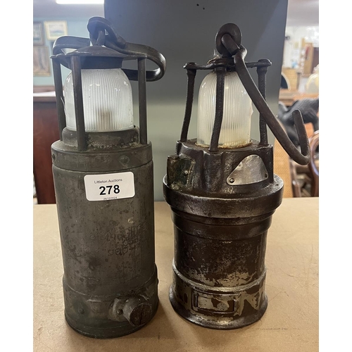 278 - 2 vintage lamps