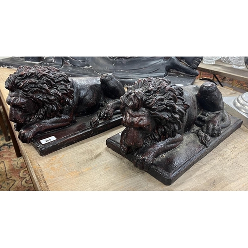 290 - Pair of recumbent lion figures - Approx L: 40cm